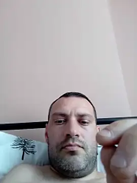 Snapshot of pacakiraly21 chatting on June 4, 2:45 pm pacakiraly21 online show from June 4, 2:45 pm