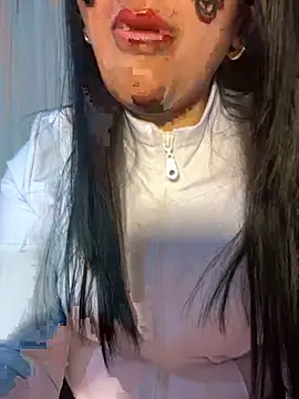 Snapshot of melissiaayzem chatting on May 3, 6:14 pm melissiaayzem online show from May 3, 6:14 pm