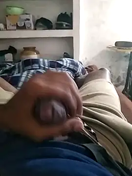 Snapshot of Mafiya0102 chatting on January 15, 10:09 am Mafiya0102 online show from January 15, 10:09 am