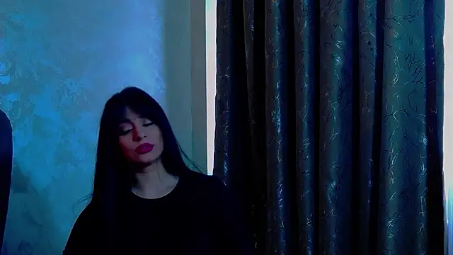 Snapshot of MaddyAllure chatting on February 19, 7:48 am MaddyAllure online show from February 19, 7:48 am