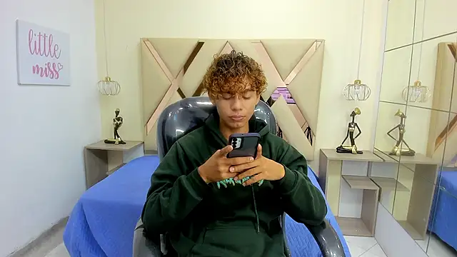 Anyelo Twink online show from February 24, 8:51 pm