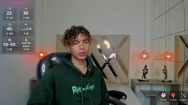 Snapshot of Anyelo_Twink chatting on April 27, 4:21 am Anyelo Twink online show from April 27, 4:21 am