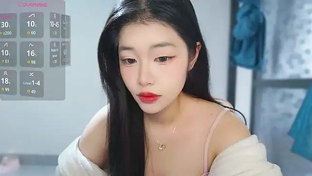 Snapshot of -XiaoYu-777 chatting on February 3, 6:40 am -XiaoYu-777 online show from February 3, 6:40 am