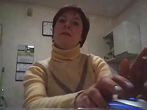 Snapshot of Fruittellalove chatting on January 12, 1:16 pm Fruittellalove online show from January 12, 1:16 pm