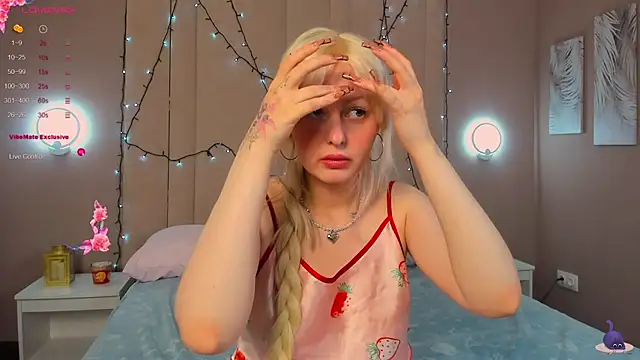 AdeleSilvy online show from April 3, 2:09 am