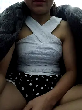 Vanvan68xx online show from February 3, 9:53 pm