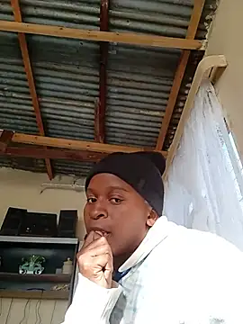 Snapshot of zuluprincess200 chatting on July 17, 6:31 am zuluprincess200 online show from July 17, 6:31 am