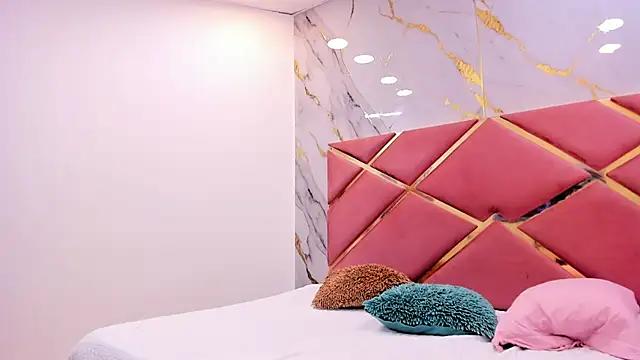 passion black online show from February 12, 7:20 pm