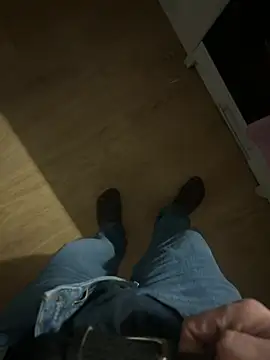 Snapshot of Hamsterdich chatting on February 5, 12:04 am Hamsterdich online show from February 5, 12:04 am