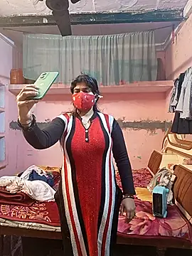 Snapshot of Soni_299 chatting on January 12, 9:58 am Soni 299 online show from January 12, 9:58 am