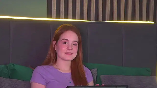 Snapshot of AmyRoy chatting on February 6, 4:21 pm AmyRoy online show from February 6, 4:21 pm