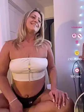 FoxyMillie online show from May 31, 1:25 am
