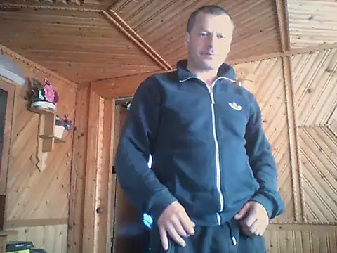 Snapshot of Ivan9iutt chatting on April 24, 12:51 pm Ivan9iutt online show from April 24, 12:51 pm