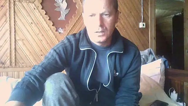Ivan9iutt online show from July 20, 8:39 am