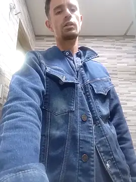 torvyHot online show from April 6, 7:15 pm