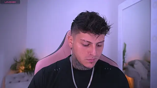 goldenatlasX online show from April 14, 7:31 pm