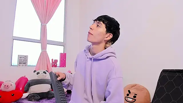 Maiky Cooper01 online show from April 16, 2:40 pm