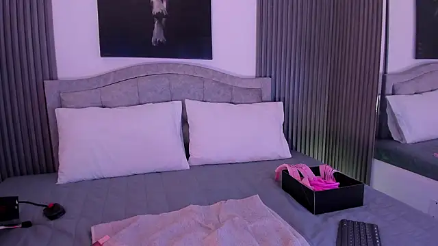 Naia-Nore online show from March 11, 12:49 am