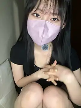 Snapshot of rin_15 chatting on July 4, 11:44 pm rin 15 online show from July 4, 11:44 pm