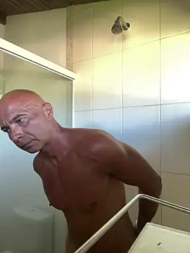 Snapshot of dogfrota chatting on February 22, 7:12 pm dogfrota online show from February 22, 7:12 pm