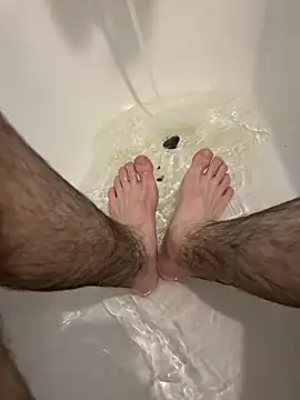 BrownBull0909 online show from April 29, 2:21 pm