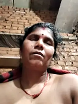 Hot di97 online show from February 12, 7:53 pm