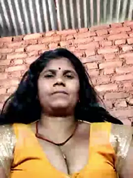 Hot di97 online show from April 2, 5:05 am