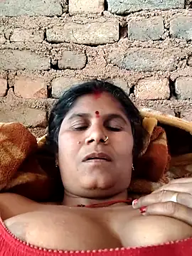 Hot di97 online show from April 6, 4:57 am