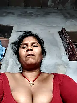 Snapshot of Hot_di97 chatting on May 5, 9:23 pm Hot di97 online show from May 5, 9:23 pm