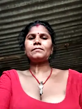 Snapshot of Hot_di97 chatting on May 8, 12:49 am Hot di97 online show from May 8, 12:49 am