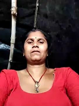 Snapshot of Hot_di97 chatting on May 9, 3:06 pm Hot di97 online show from May 9, 3:06 pm