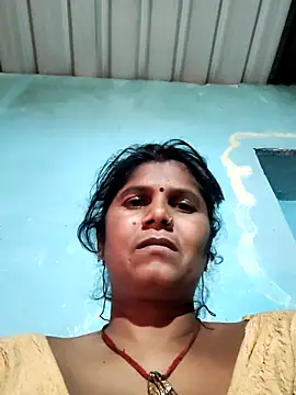 Snapshot of Hot_di97 chatting on May 12, 2:47 pm Hot di97 online show from May 12, 2:47 pm