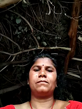 Snapshot of Hot_di97 chatting on June 3, 12:57 am Hot di97 online show from June 3, 12:57 am