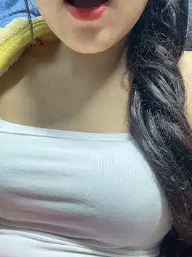 Snapshot of Bebun chatting on January 15, 2:38 am Bebun online show from January 15, 2:38 am