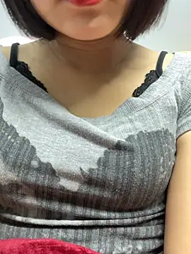 Snapshot of Bebun chatting on February 9, 2:04 am Bebun online show from February 9, 2:04 am