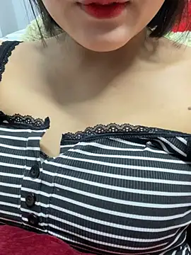 Snapshot of Bebun chatting on February 11, 3:00 am Bebun online show from February 11, 3:00 am