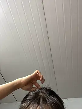 Snapshot of Bebun chatting on February 25, 1:59 am Bebun online show from February 25, 1:59 am