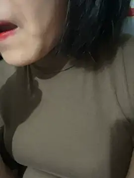 Snapshot of Bebun chatting on March 3, 2:28 am Bebun online show from March 3, 2:28 am