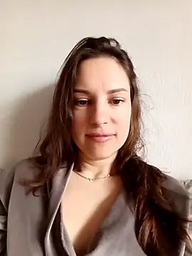 She-Moon online show from April 3, 6:33 am