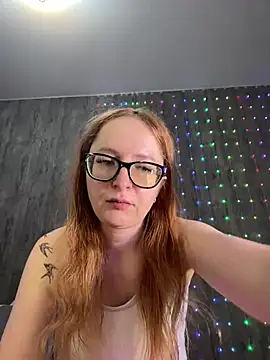 coy girl  online show from February 11, 11:48 am