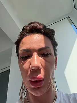 Missolevelvet online show from March 16, 8:51 am