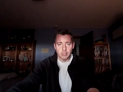 chrisw8140 online show from February 8, 8:45 pm