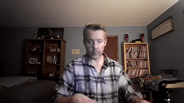 chrisw8140 online show from March 3, 5:02 am