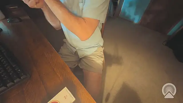 chrisw8140 online show from June 3, 12:02 am