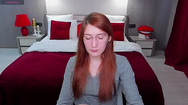 Snapshot of Polly_Sweet chatting on February 5, 5:34 am Polly Sweet online show from February 5, 5:34 am