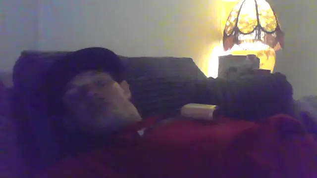 Snapshot of HungandHynotic chatting on February 9, 4:38 am HungandHynotic online show from February 9, 4:38 am