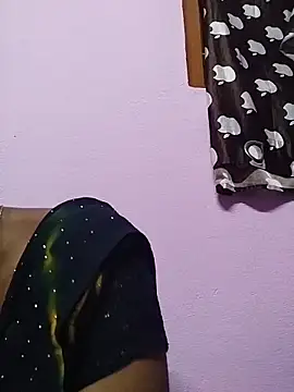 Tamil Hot RoyalQueen online show from April 16, 3:35 pm