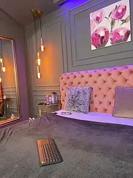 Snapshot of ScarletSnows chatting on February 22, 6:17 pm ScarletSnows online show from February 22, 6:17 pm