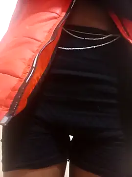 Snapshot of PatriciaVen chatting on February 20, 4:20 am PatriciaVen online show from February 20, 4:20 am