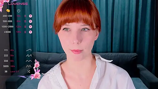 CatherineCummi online show from April 12, 7:35 am